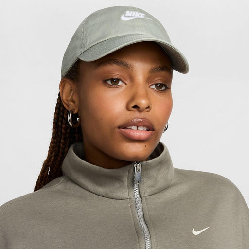 Gorra Nike Club