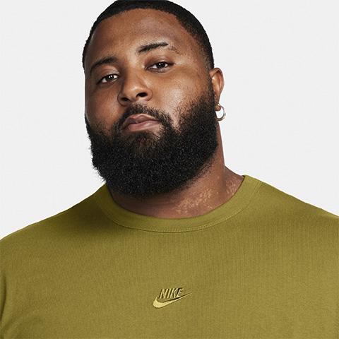 Nike Sportswear Premium Essentials