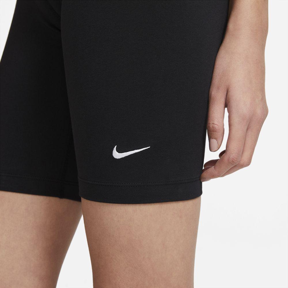 Malla Corta Nike Sportswear Essential