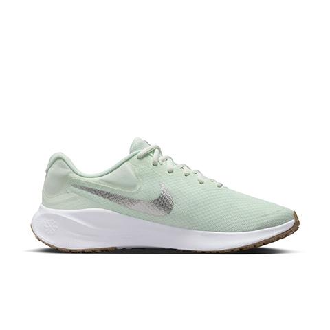Nike Revolution 7
