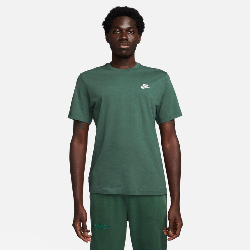 Nike Sportswear Club