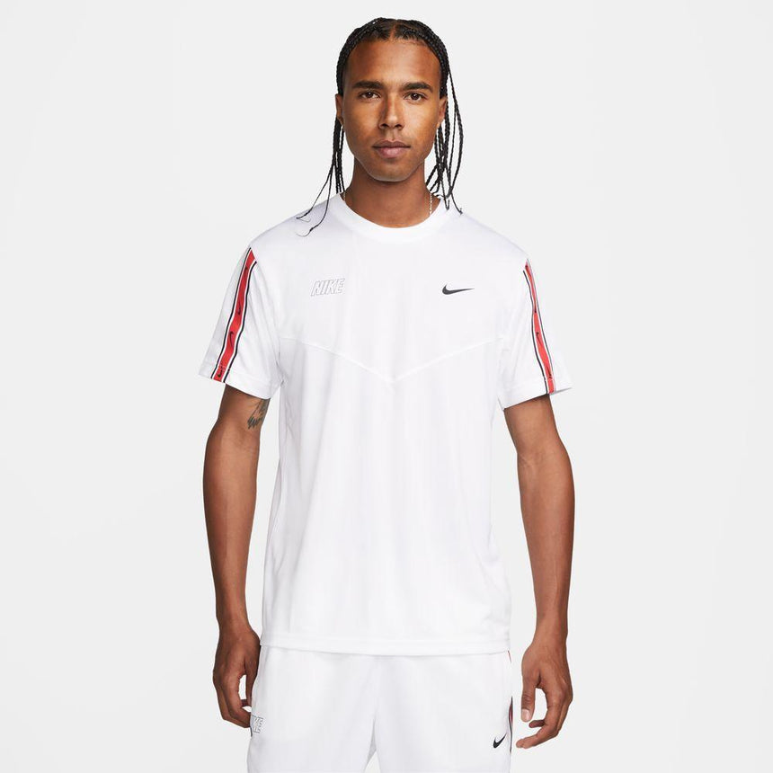 Nike Sportswear Repeat