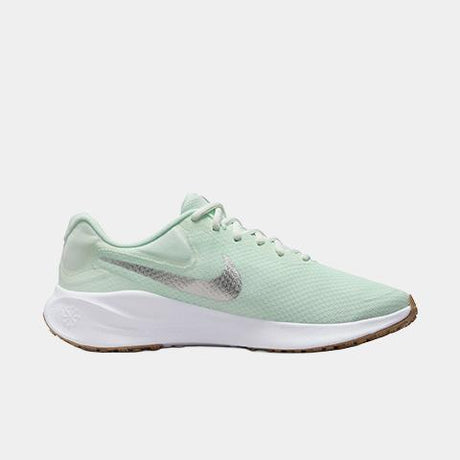Nike Revolution 7