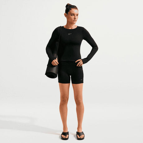Pantalón Corto Nike One Tipo Biker - Mujer