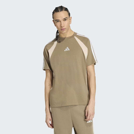 adidas Camiseta Seasonal Essentials Con Diseño Con Bloques De Color