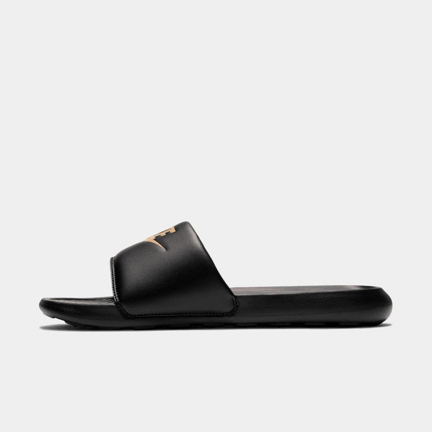 Nike Victori One