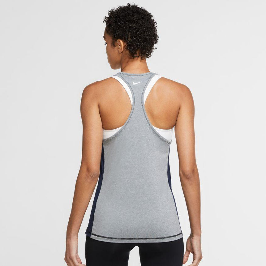 Nike Pro