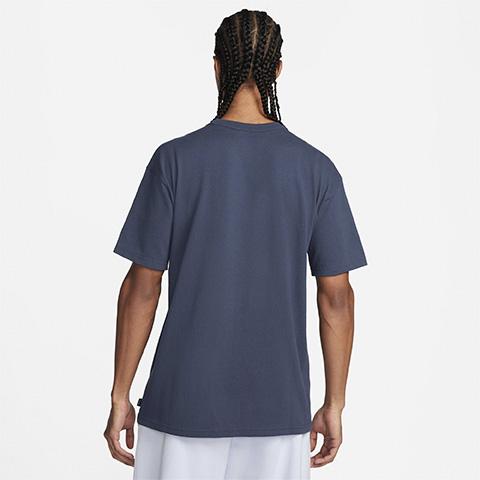 Nike Sportswear Premium Essentials