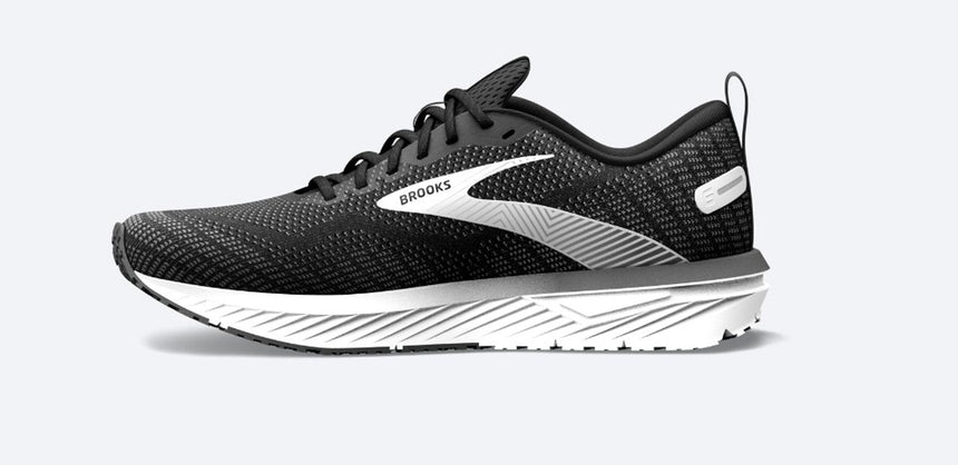 Brooks Revel 6
