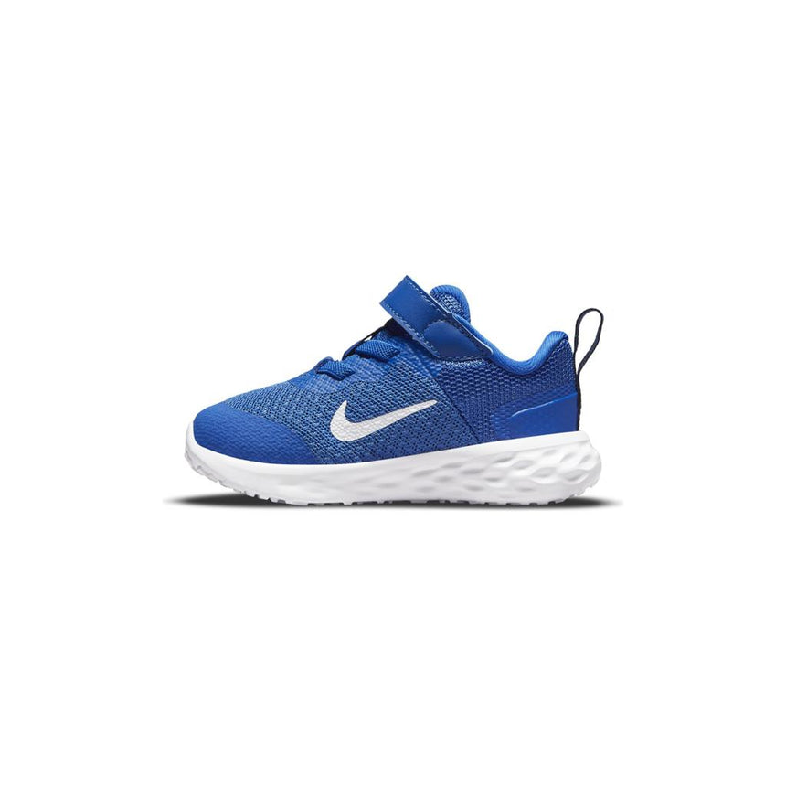 Nike Revolution 6