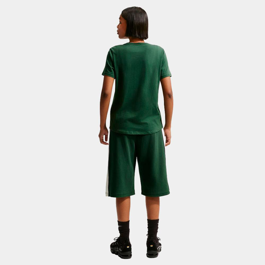 Camiseta Nike Sportswear Club Essentials - Mujer