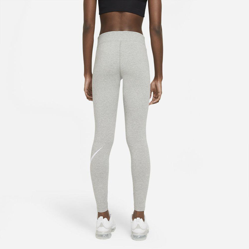 Malla Fitness Nike Sportswear Essential
