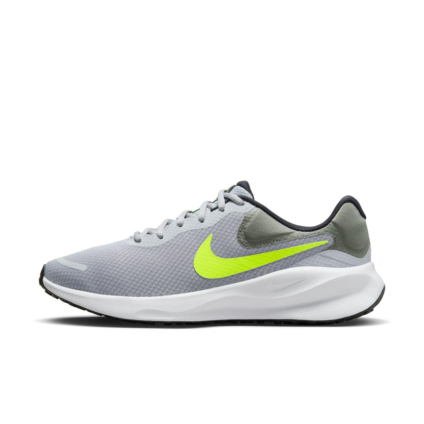Nike Revolution 7