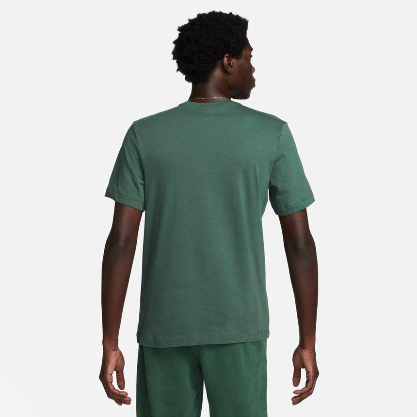 Nike Sportswear Club