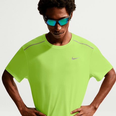 Camiseta Nike Miler De Running De Manga Corta Con Protección Uv DrI-Fit - Hombre