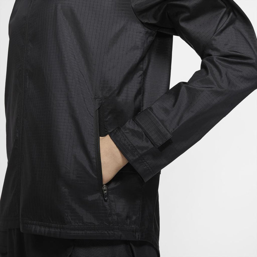 Nike Essential