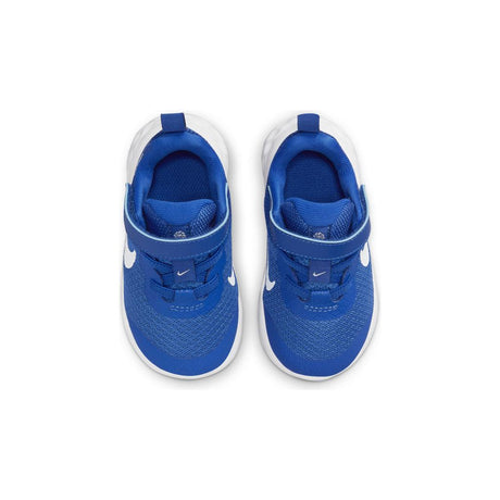 Nike Revolution 6