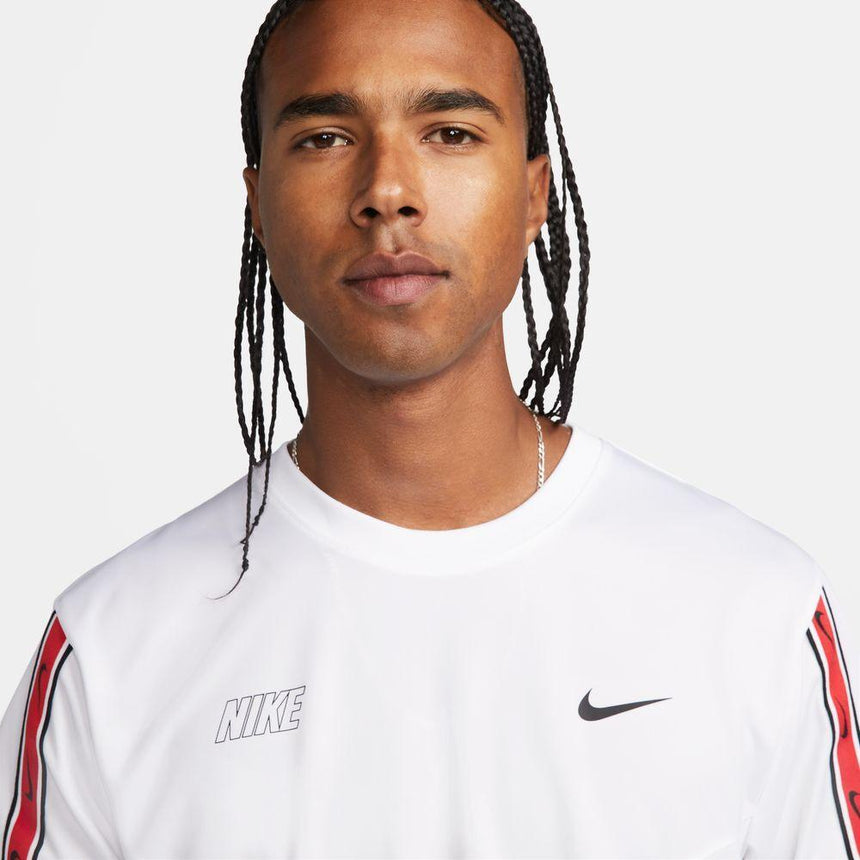 Nike Sportswear Repeat