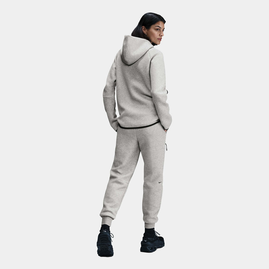 Jogger Nike Sportswear Tech Fleece De Talle Medio - Mujer
