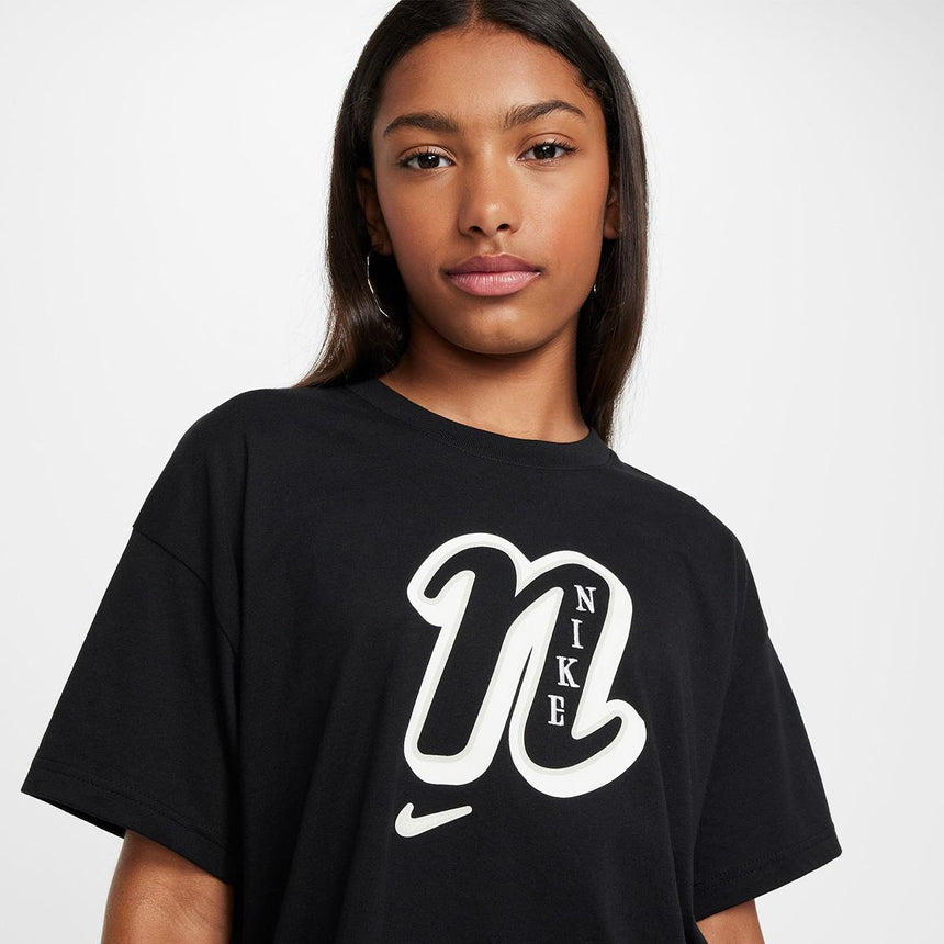 Nike Sportswear Girls' T-Shirt
