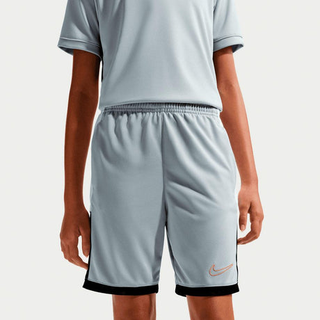 Pantalón Nike Academy Corto De Fútbol DrI-Fit De 18 cm - Niño/a