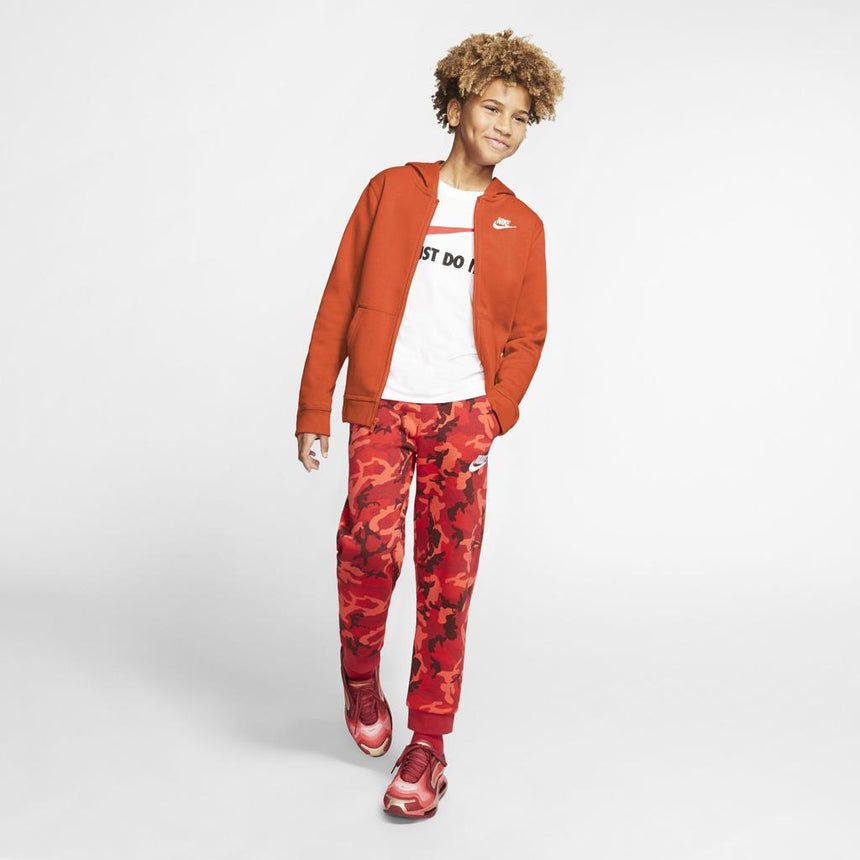 Nike Sportswear Club