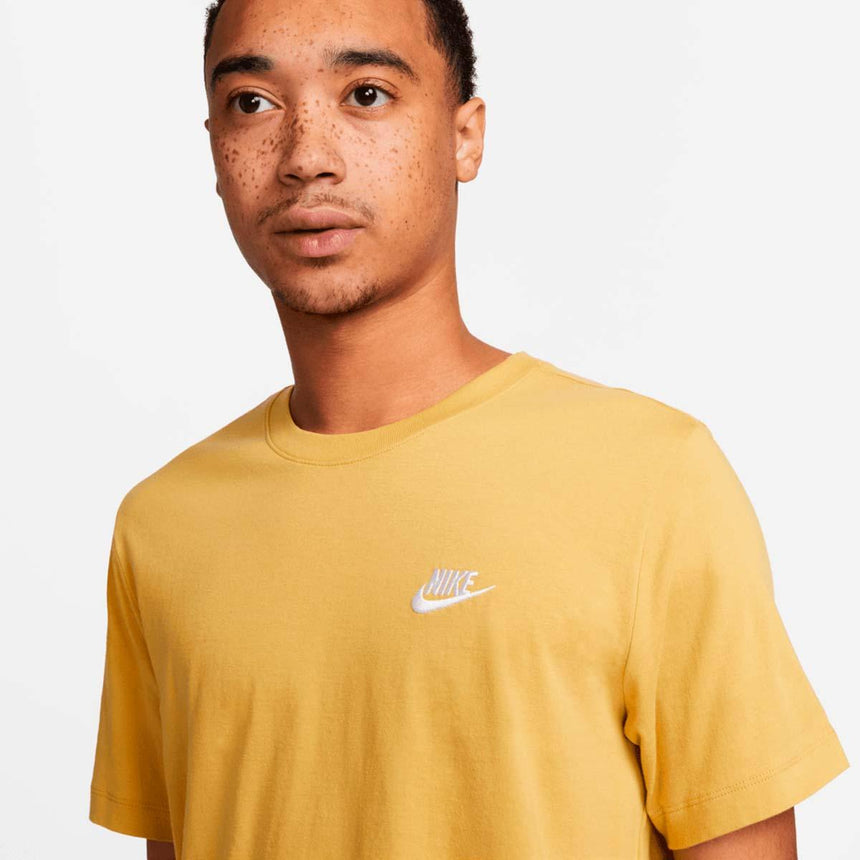 Nike Sportswear Club