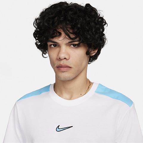 Nike Sportswear Graphic T-Shi