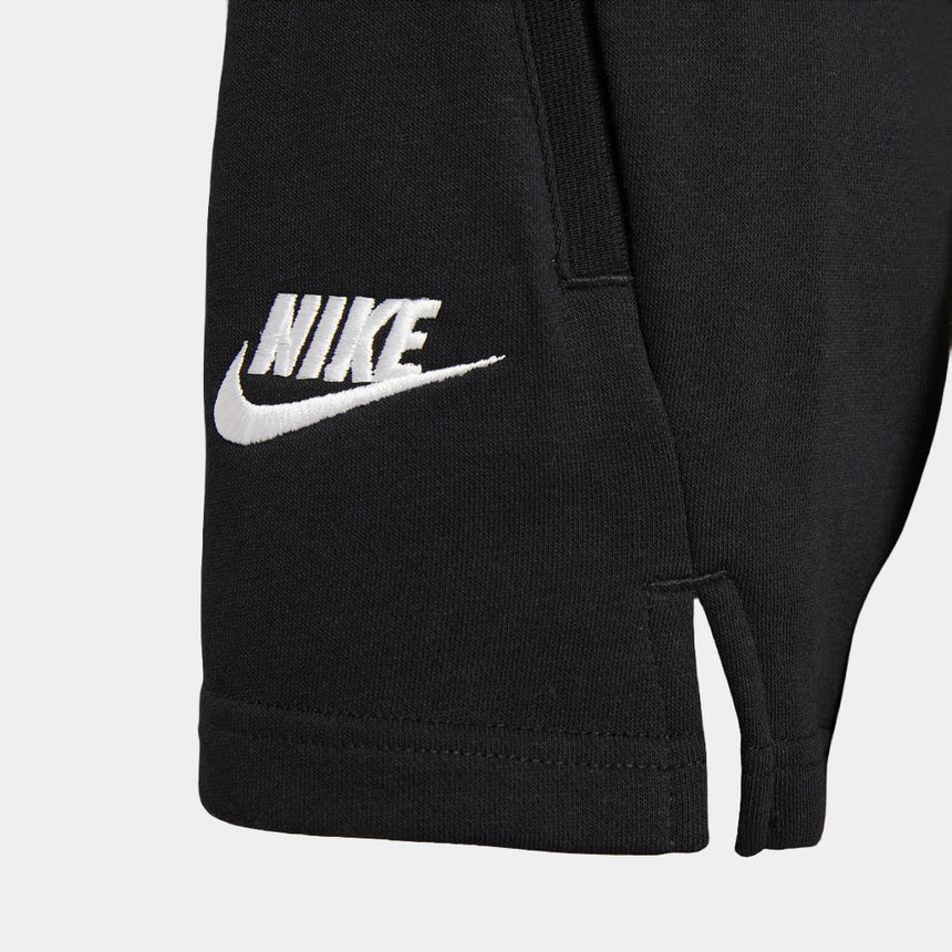 Nike Sportswear Club