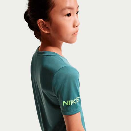Camiseta Nike Pro De Entrenamiento De Manga Corta DrI-Fit - Niña