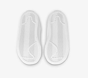 Nike Court Legacy