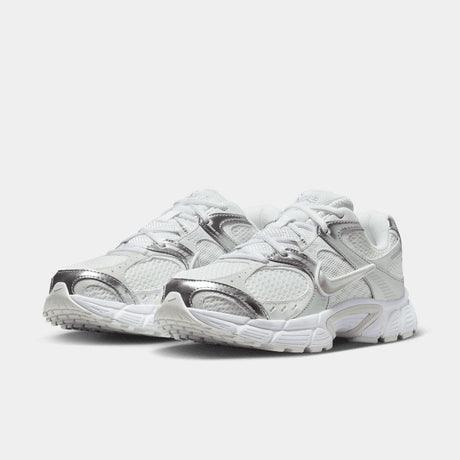 Zapatillas Nike V5 Rnr Con Detalles Reflectantes - Mujer