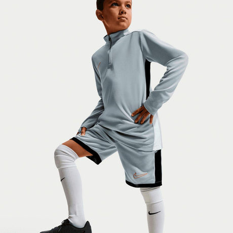 Pantalón Nike Academy Corto De Fútbol DrI-Fit De 18 cm - Niño/a