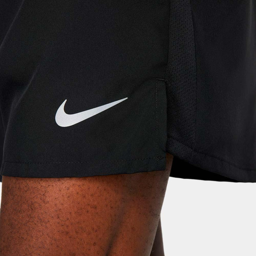 Pantalón Nike Challenger Corto De Running DrI-Fit De 13 cm Con Malla Interior - Hombre