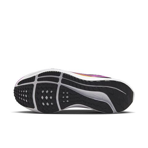 Nike Pegasus 40 Road Runnin