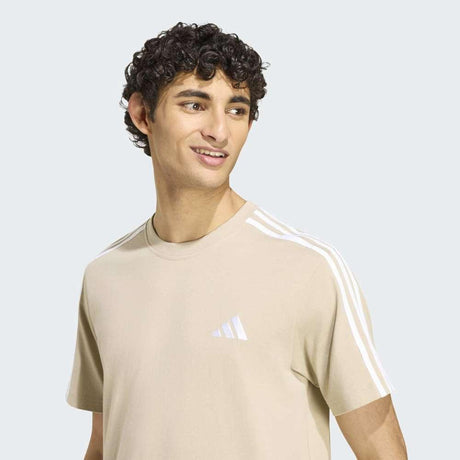 adidas Camiseta Essentials 3-Stripes Single Jersey Left Chest Branded