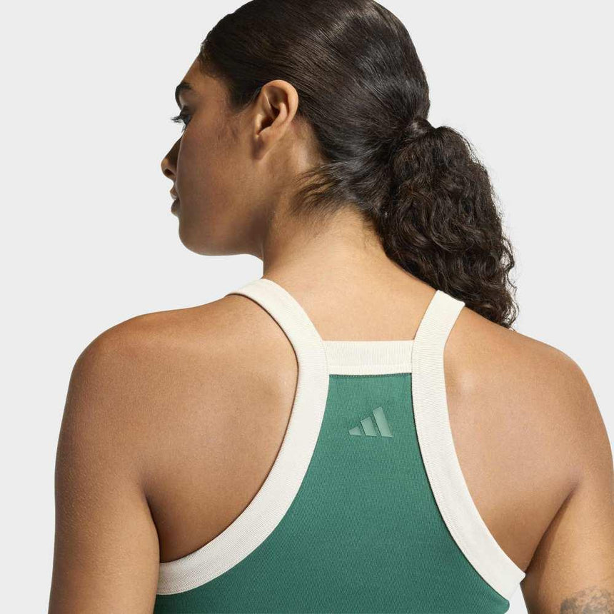 adidas Camiseta Seasonal Essentials Colorpop With Embroidered Graphic