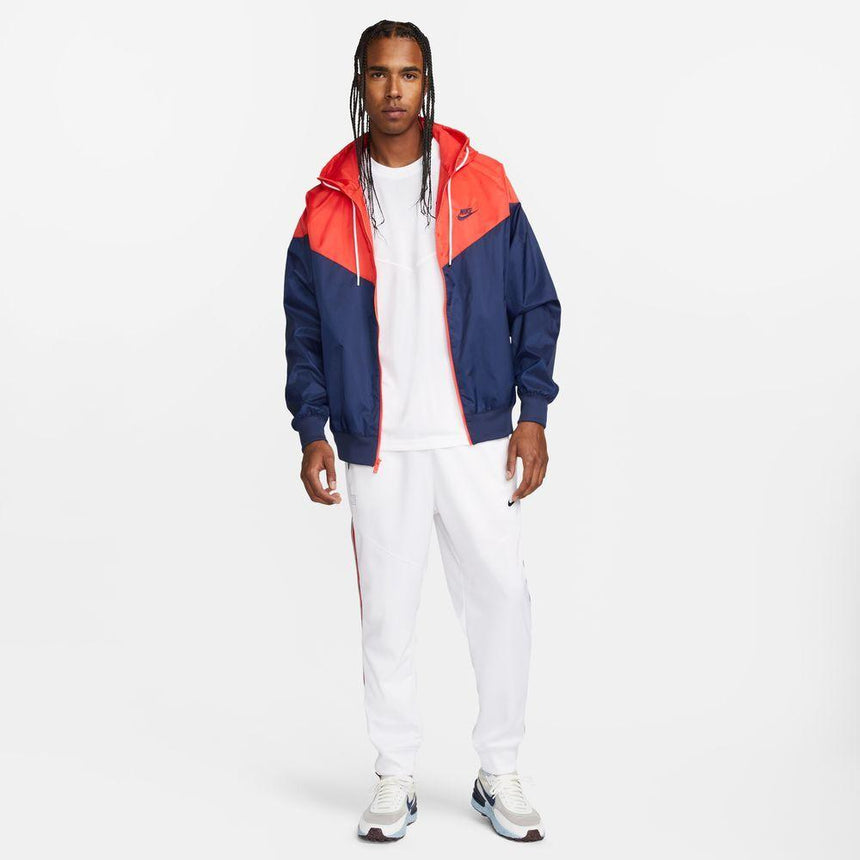 Nike Sportswear Repeat