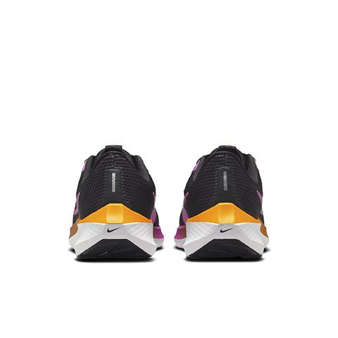 Nike Pegasus 40 Road Runnin