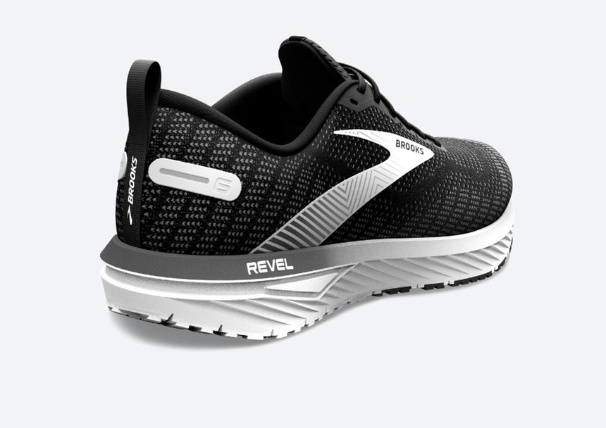 Brooks Revel 6