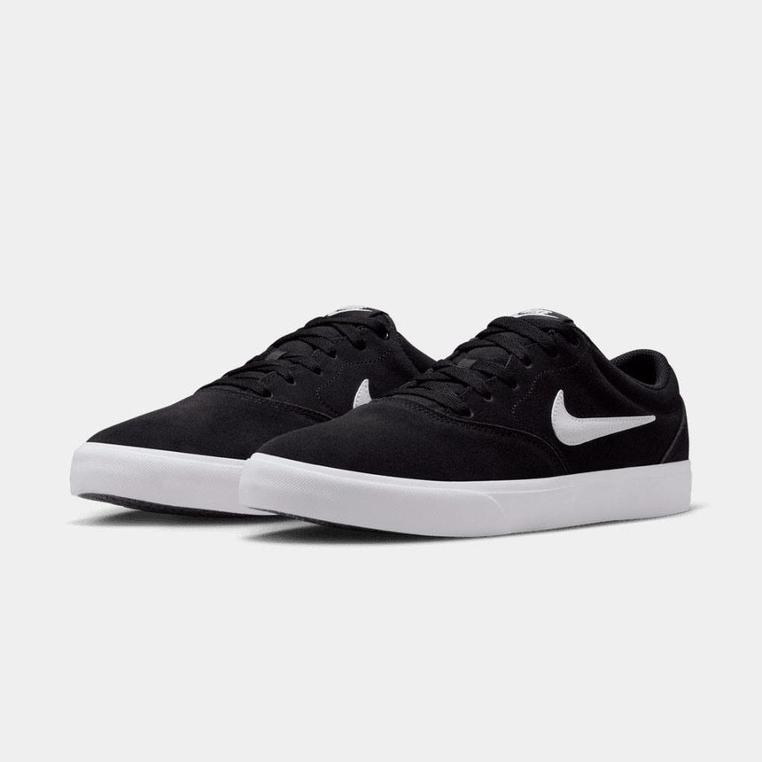 Zapatilla Nike Charge Suede