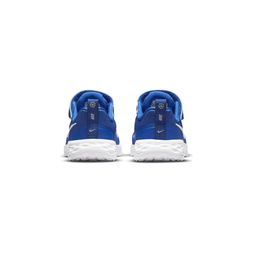 Nike Revolution 6