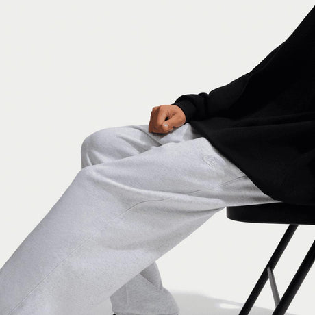 Pantalón Nike Club De Tejido French Terry Con Dobladillo Abierto - Hombre