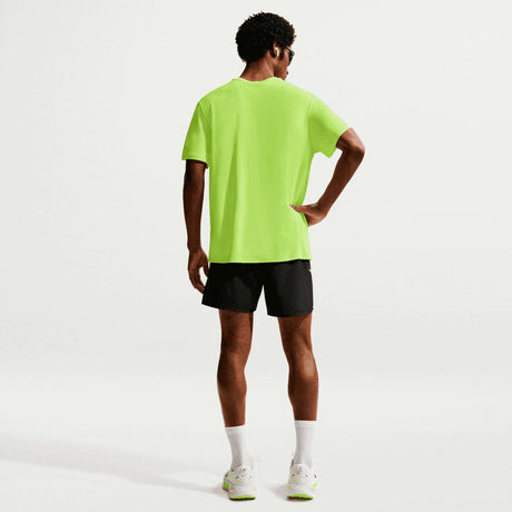 Camiseta Nike Miler De Running De Manga Corta Con Protección Uv DrI-Fit - Hombre