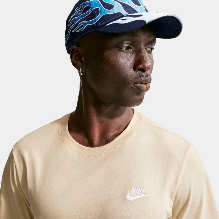 Camiseta Nike Sportswear Club - Hombre