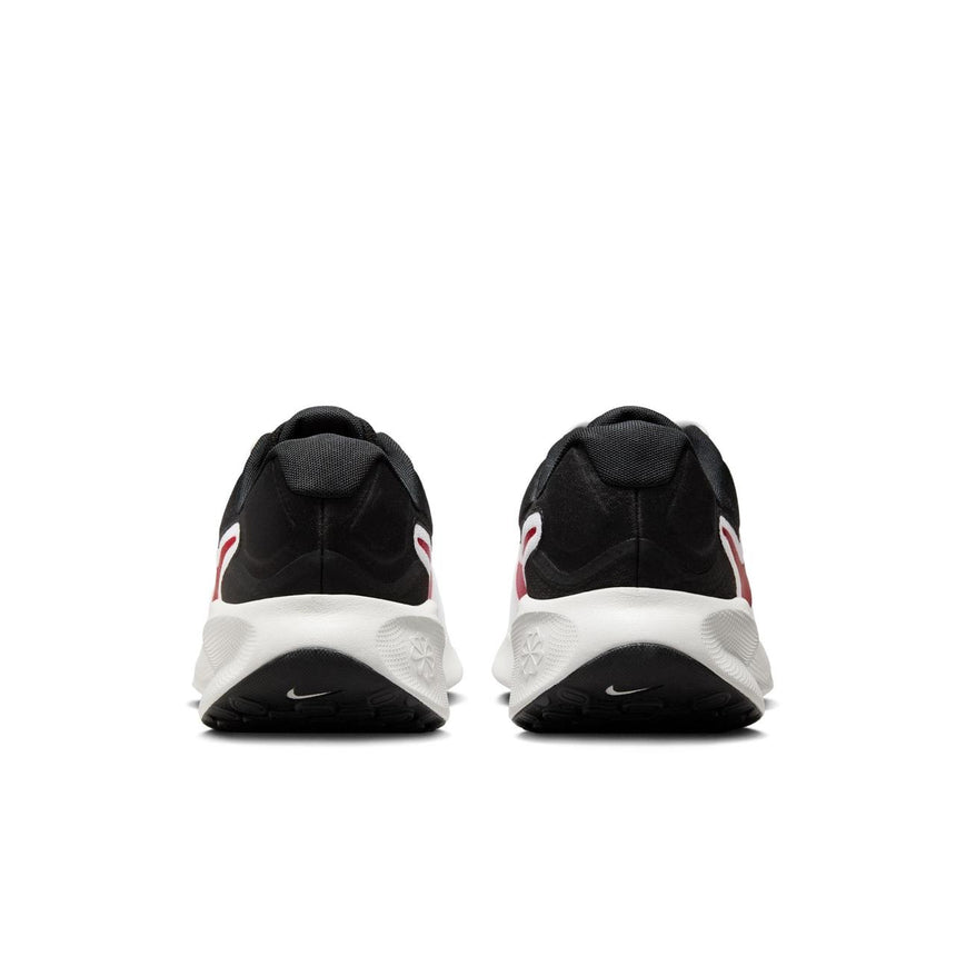 Nike Revolution 7