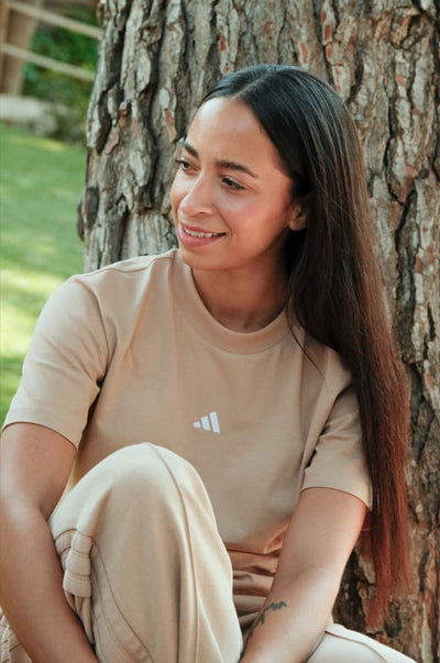 Ropa y calzado lifestyle para mujer, sneakers, sudaderas, urban style, street style, adidas, Nike, Vans, Converse, sketchers