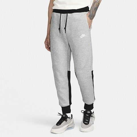 Nike factory Sportswear Tech Fleece Joggers